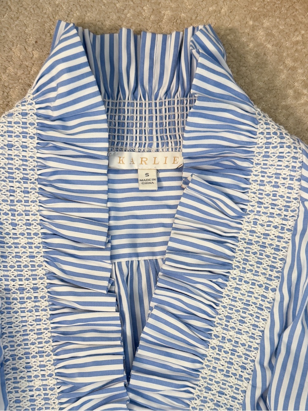 Karlie Blue Striped Ruffle Puff-Sleeve Button Up Blouse size Small - Picture 5 of 8